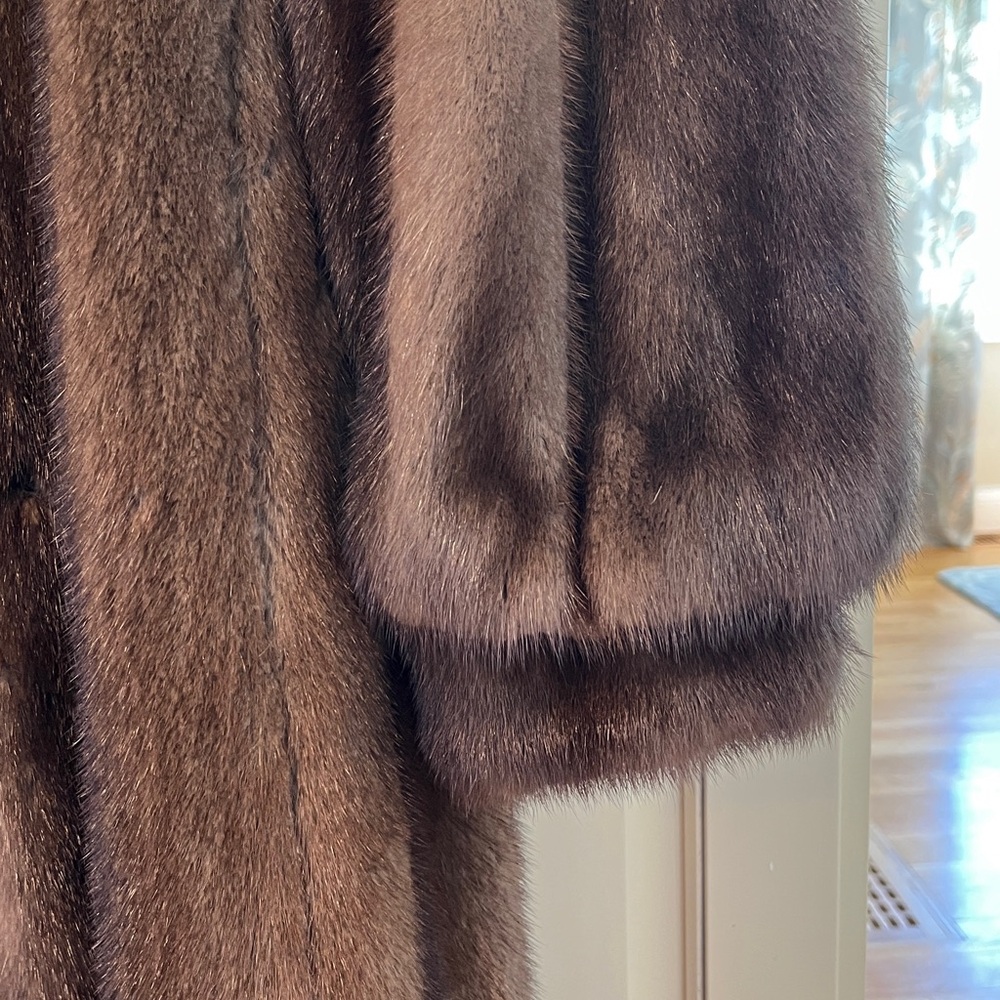 Full length brown mink coat - Picture 4 of 7